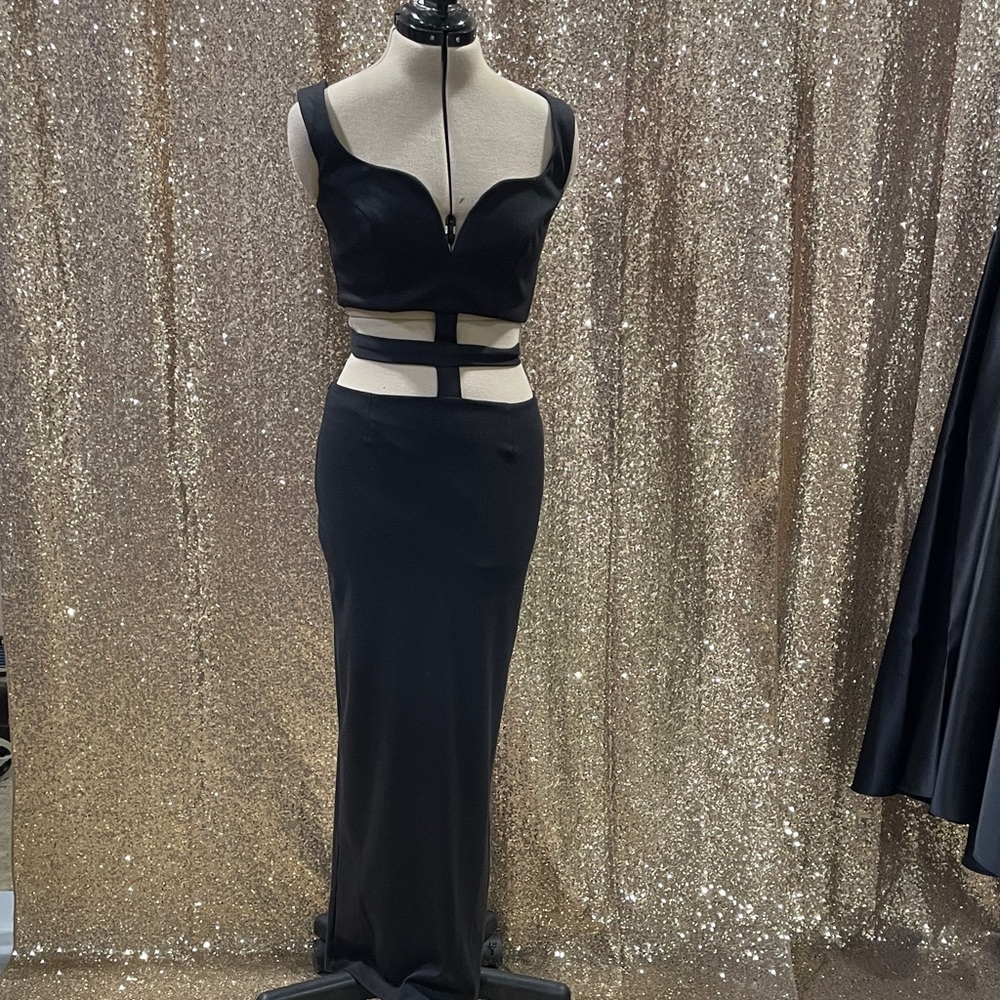 Chic Black Cut-Out Dress